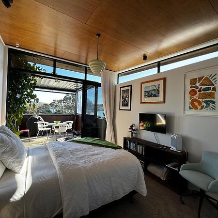 Studio With A View Raglan Exterior photo